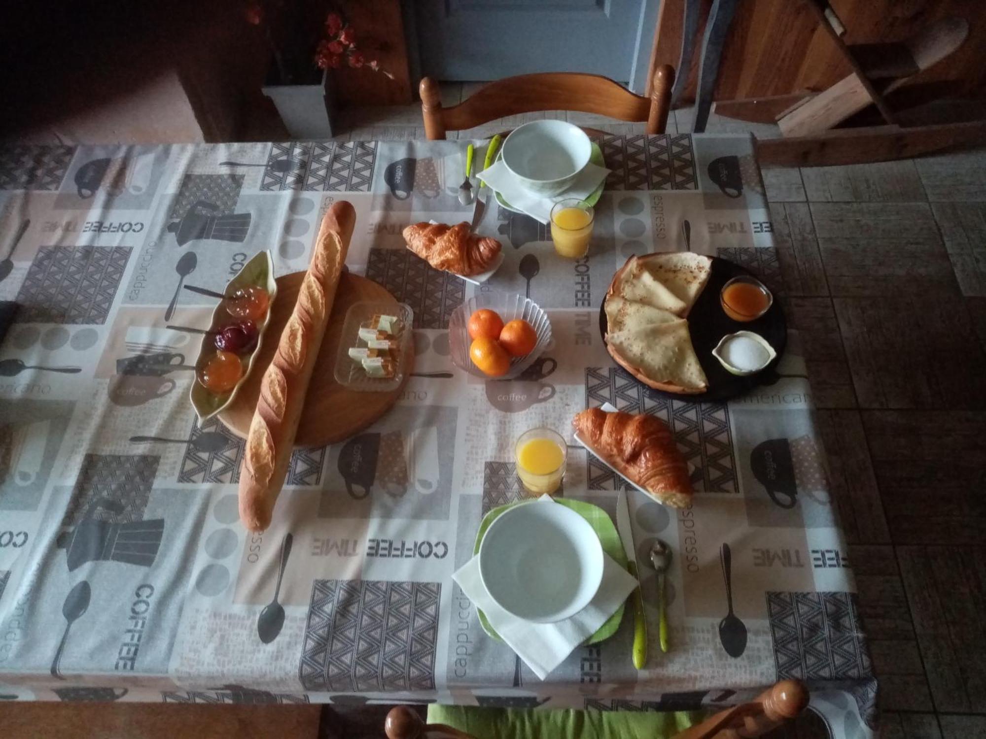 Bed and Breakfast Les Tourterelles Chabournay Экстерьер фото