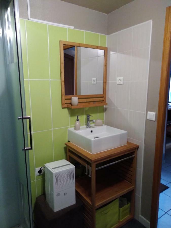 Bed and Breakfast Les Tourterelles Chabournay Экстерьер фото
